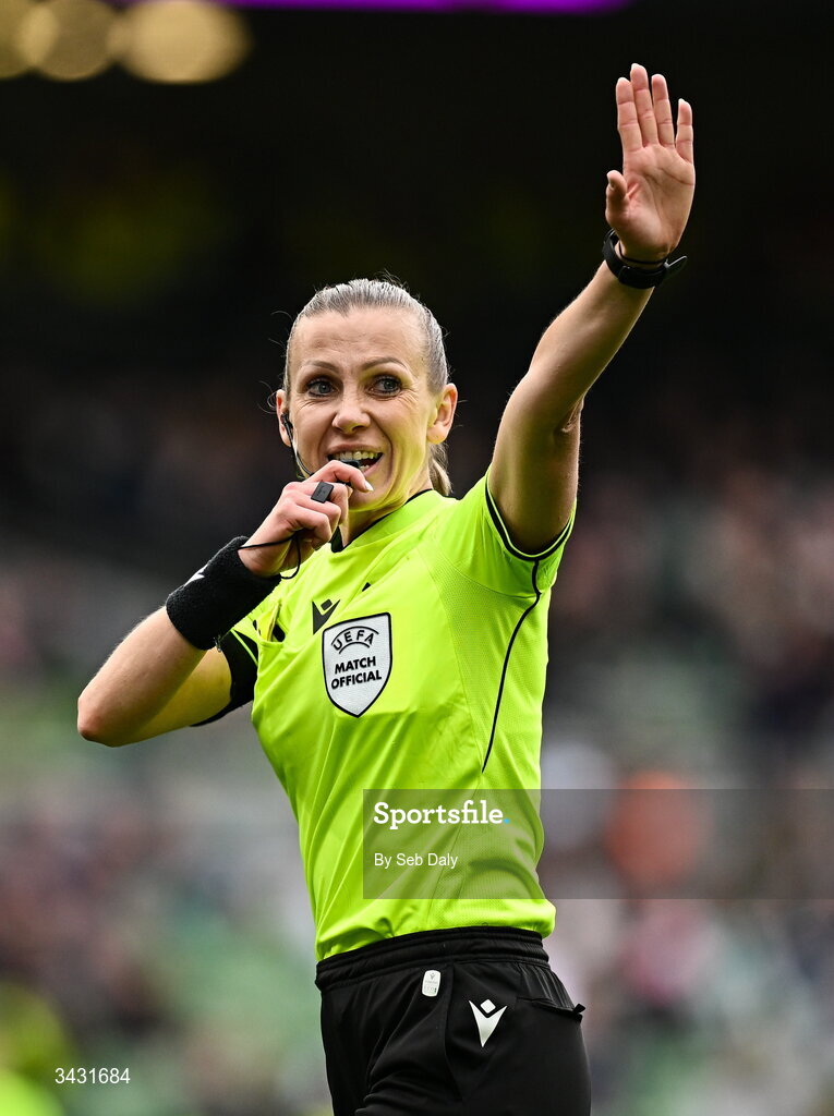 18 April 2026; Referee Aleksandra Cesen during the 2027 FIFA Women’s World Cup Qualifier match between Republic of Ireland and Poland at the Aviva Stadium in Dublin. Photo by Seb Daly/Sportsfile
