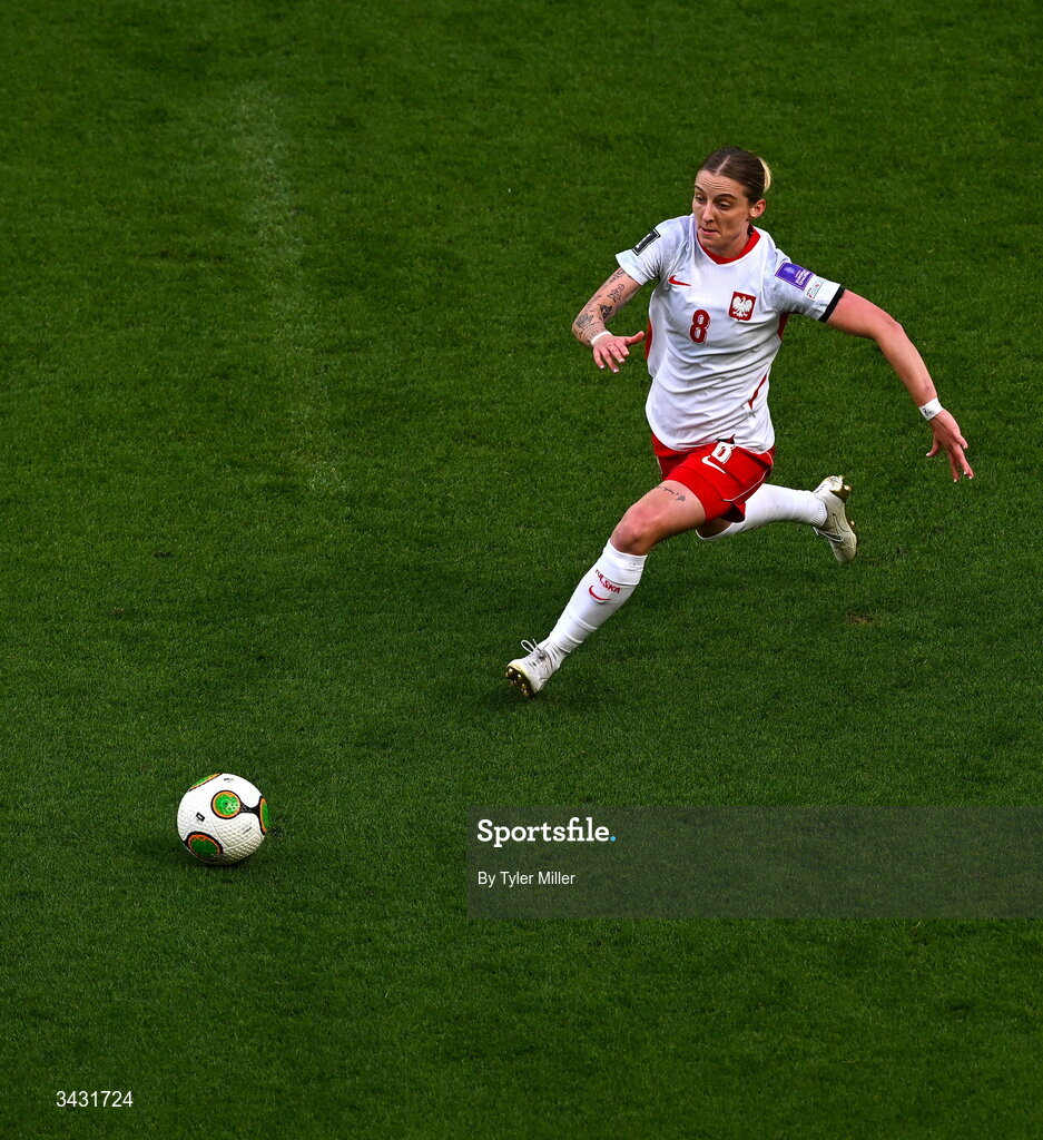 18 April 2026; Ewelina Kamczyk of Poland during the 2027 FIFA Women’s World Cup Qualifier match between Republic of Ireland and Poland at the Aviva Stadium in Dublin. Photo by Tyler Miller/Sportsfile