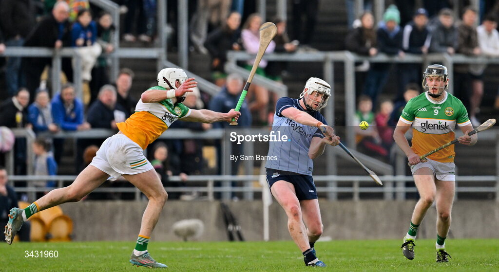 18 April 2026; Conor Donohoe of Dublin in action against Ross Ravenhill, left. and Cathal King of Offaly during the Leinster GAA Senior Hurling Championship Round 1 match between Offaly and Dublin at Glenisk O'Connor Park in Tullamore, Offaly. Photo by Sam Barnes/Sportsfile