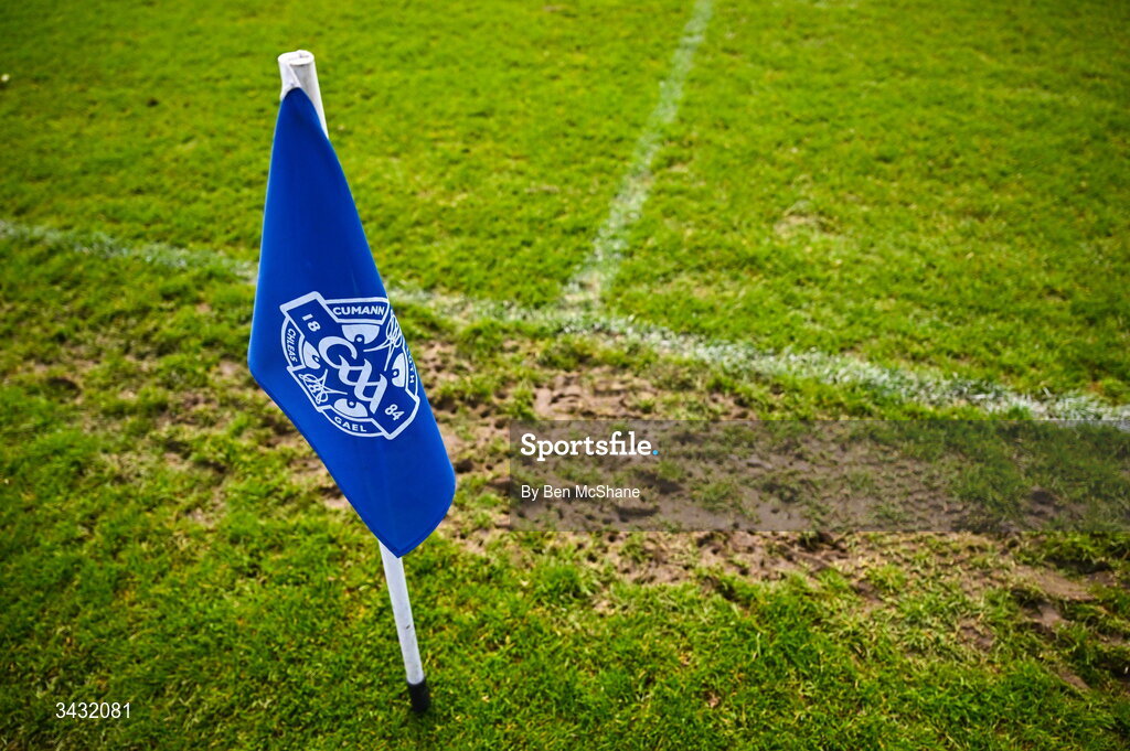 19 April 2026; A sideline flag is seen pitchside before the Leinster GAA Football Senior Championship quarter-final match between Meath and Westmeath at Glenisk O'Connor Park in Tullamore, Offaly. Photo by Ben McShane/Sportsfile