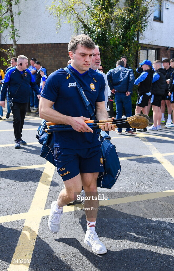 19 April 2026; Shane O'Donnell of Clare arrives before the Munster GAA Senior Hurling Championship Round 1 match between Clare and Waterford at Zimmer Biomet Páirc Chíosóg in Ennis, Clare. Photo by John Sheridan/Sportsfile
