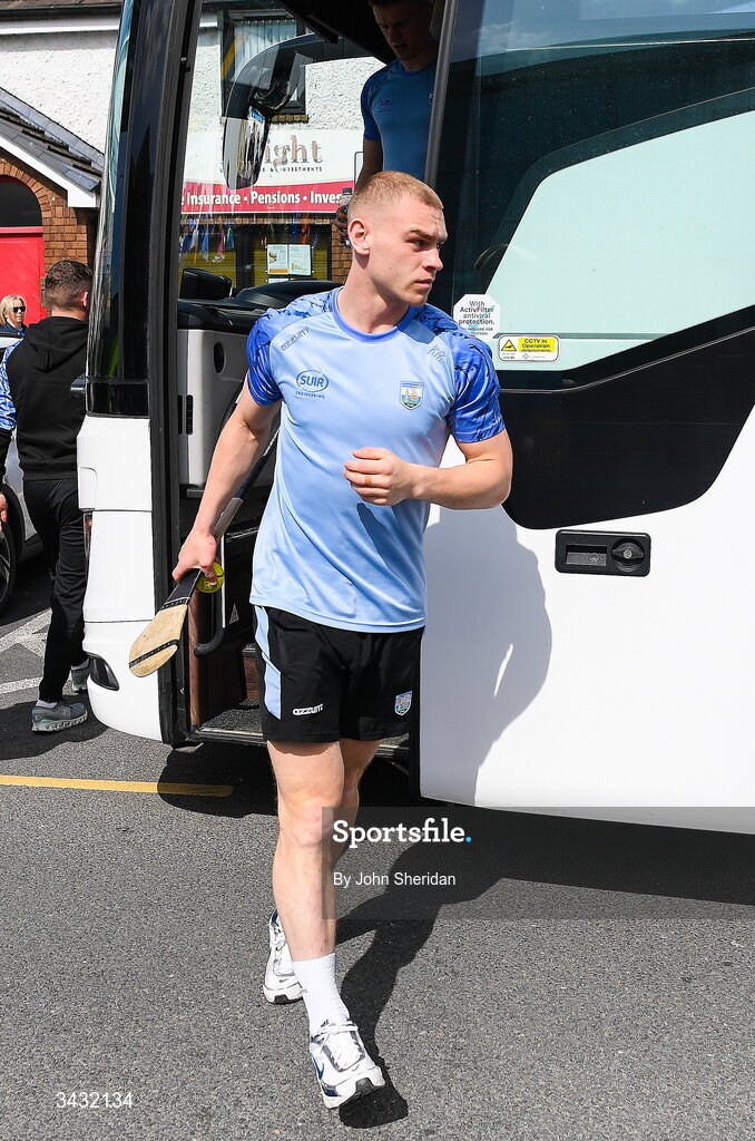 19 April 2026; Kevin Mahony of Waterford arrives before the Munster GAA Senior Hurling Championship Round 1 match between Clare and Waterford at Zimmer Biomet Páirc Chíosóg in Ennis, Clare. Photo by John Sheridan/Sportsfile