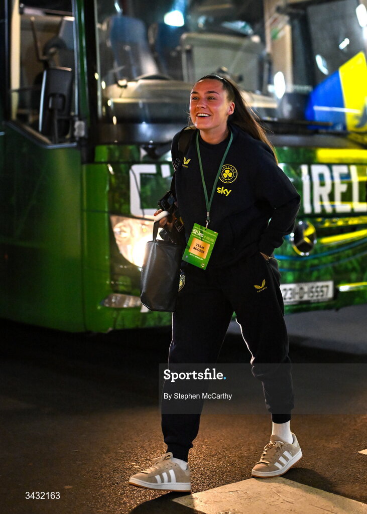 18 April 2026; Jess Ziu of Republic of Ireland arrives for the 2027 FIFA Women’s World Cup Qualifier match between Republic of Ireland and Poland at the Aviva Stadium in Dublin. Photo by Stephen McCarthy/Sportsfile