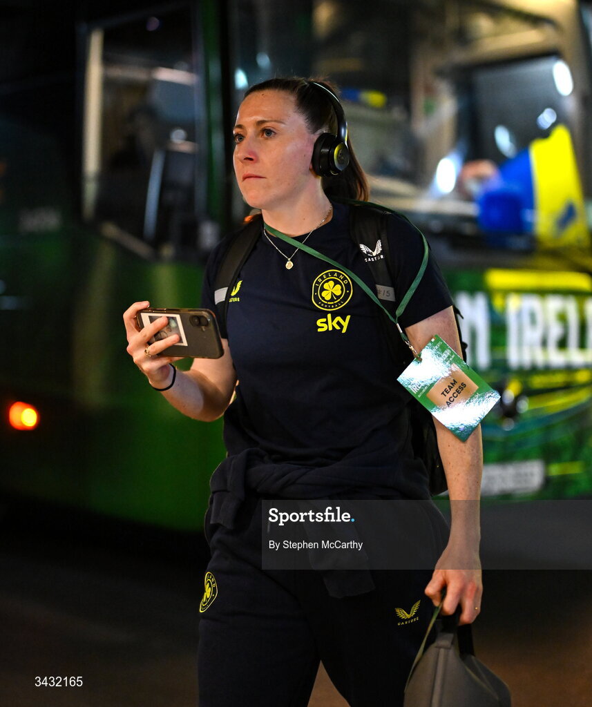 18 April 2026; Lucy Quinn of Republic of Ireland arrives for the 2027 FIFA Women’s World Cup Qualifier match between Republic of Ireland and Poland at the Aviva Stadium in Dublin. Photo by Stephen McCarthy/Sportsfile