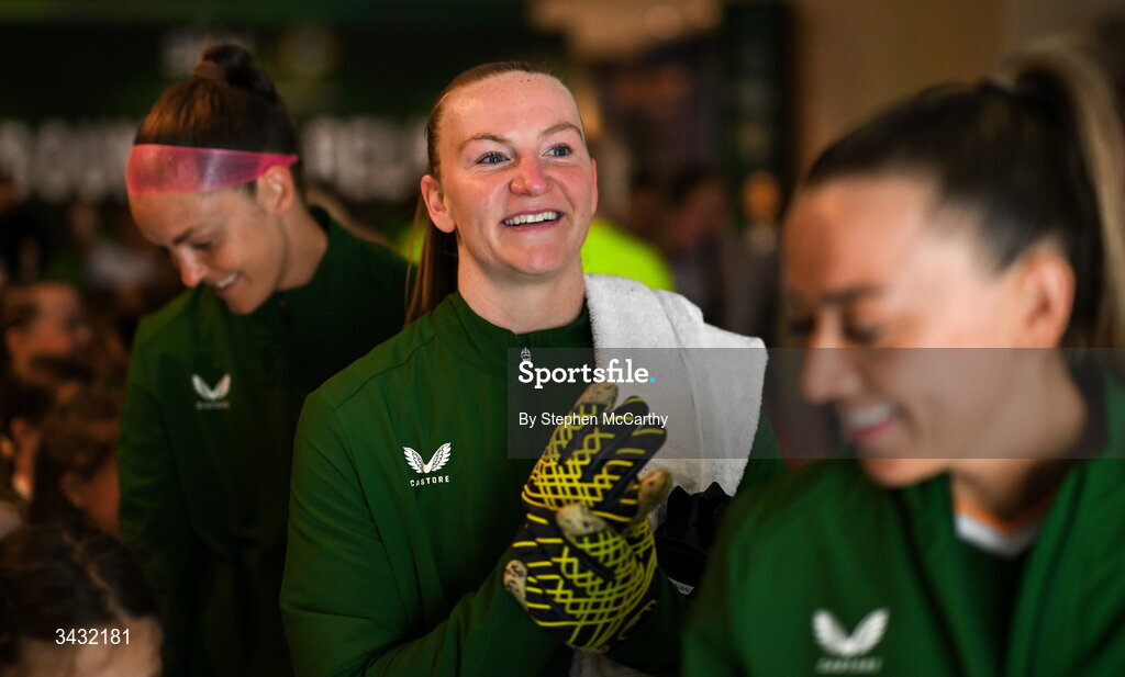 18 April 2026; Republic of Ireland goalkeeper Courtney Brosnan before the 2027 FIFA Women’s World Cup Qualifier match between Republic of Ireland and Poland at the Aviva Stadium in Dublin. Photo by Stephen McCarthy/Sportsfile