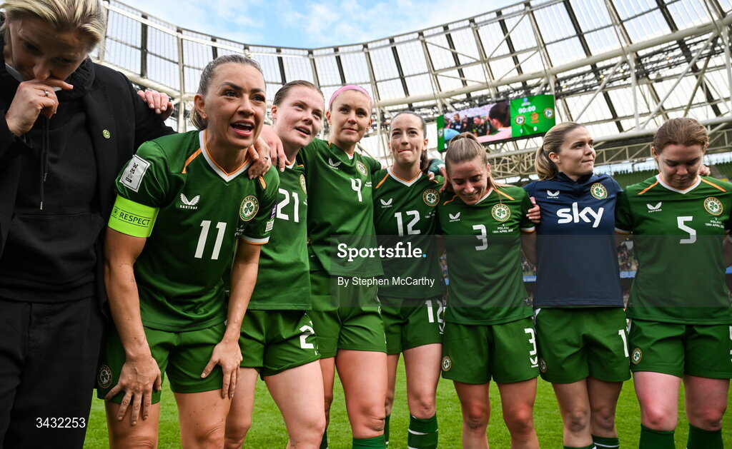 18 April 2026; Republic of Ireland captain Katie McCabe speaks to players and staff after the 2027 FIFA Women’s World Cup Qualifier match between Republic of Ireland and Poland at the Aviva Stadium in Dublin. Photo by Stephen McCarthy/Sportsfile