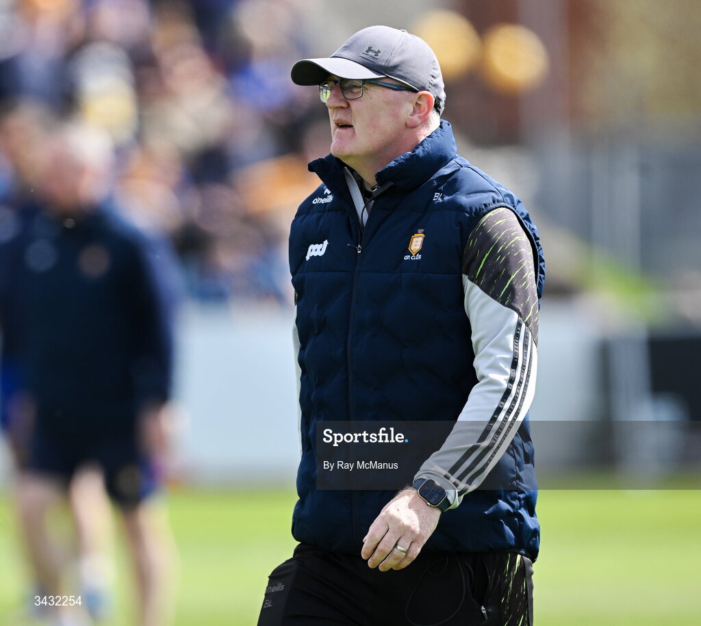 19 April 2026; Clare manager Brian Lohan before the Munster GAA Senior Hurling Championship Round 1 match between Clare and Waterford at Zimmer Biomet Páirc Chíosóg in Ennis, Clare. Photo by Ray McManus/Sportsfile
