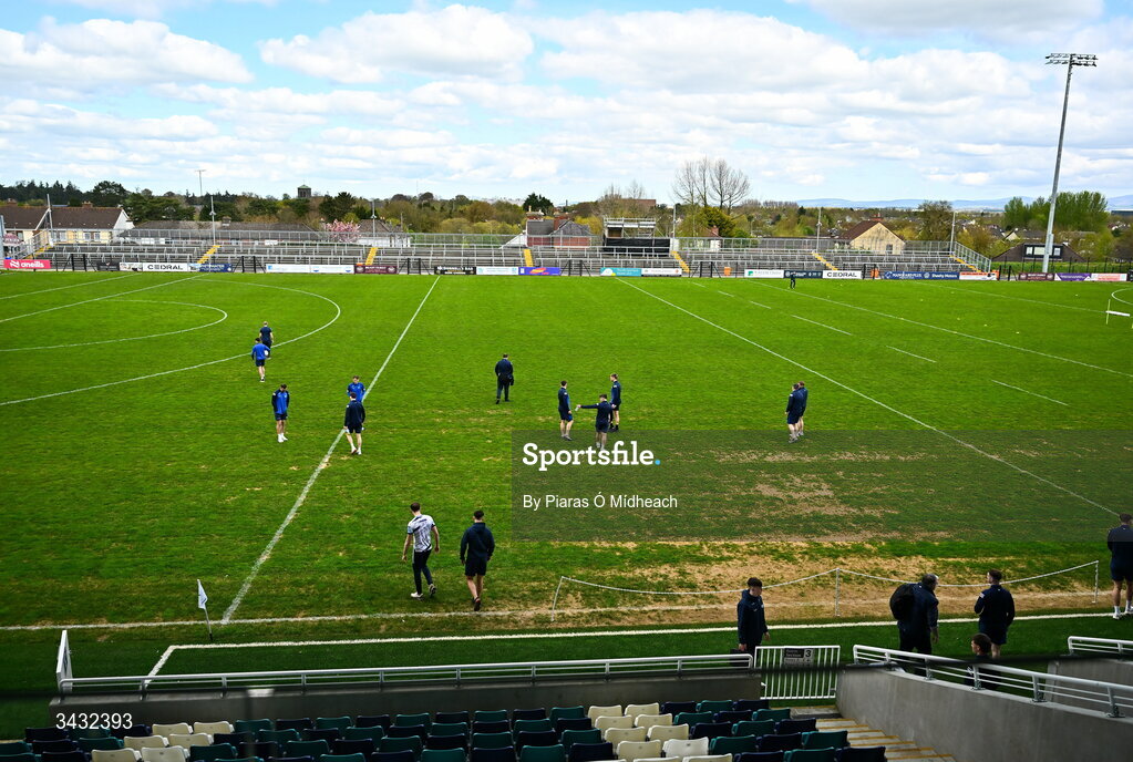 19 April 2026; Laois players walk the pitch before the Leinster GAA Football Senior Championship quarter-final match between Kildare and Laois at Cedral St Conleths Park in Newbridge, Kildare. Photo by Piaras Ó Mídheach/Sportsfile