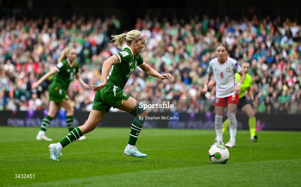 18 April 2026; Denise O’Sullivan of Republic of Ireland during the 2027 FIFA Women’s World Cup Qualifier match between Republic of Ireland and Poland at the Aviva Stadium in Dublin. Photo by Stephen McCarthy/Sportsfile