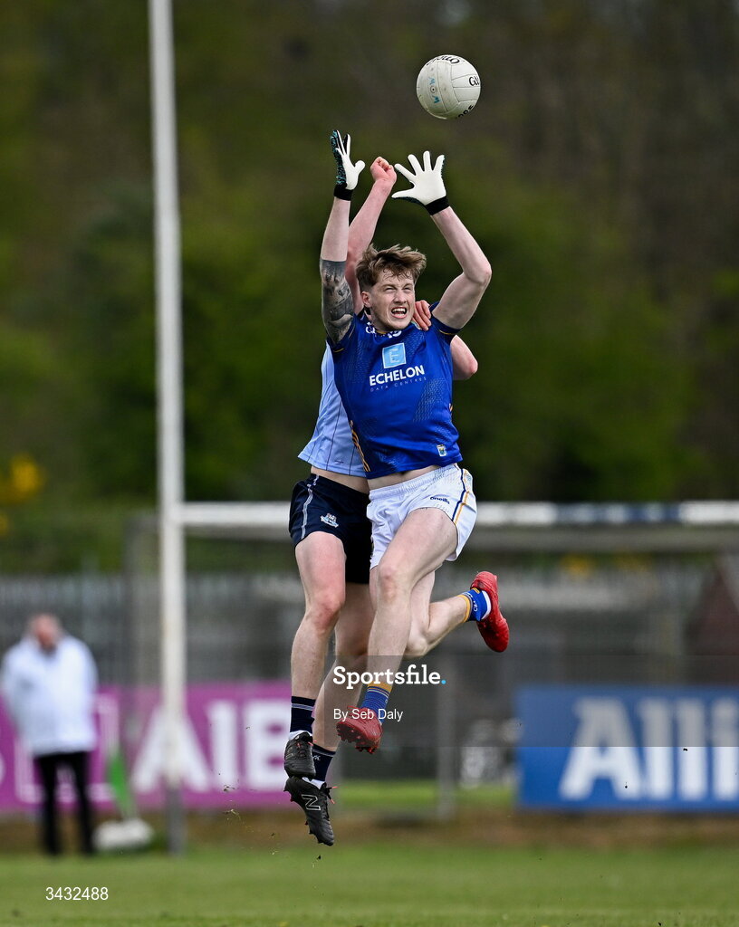 19 April 2026; Oisin McGraynor of Wicklow in action against Nathan Doran of Dublin during the Leinster GAA Football Senior Championship quarter-final match between Wicklow and Dublin at Echelon Park in Aughrim in Wicklow. Photo by Seb Daly/Sportsfile