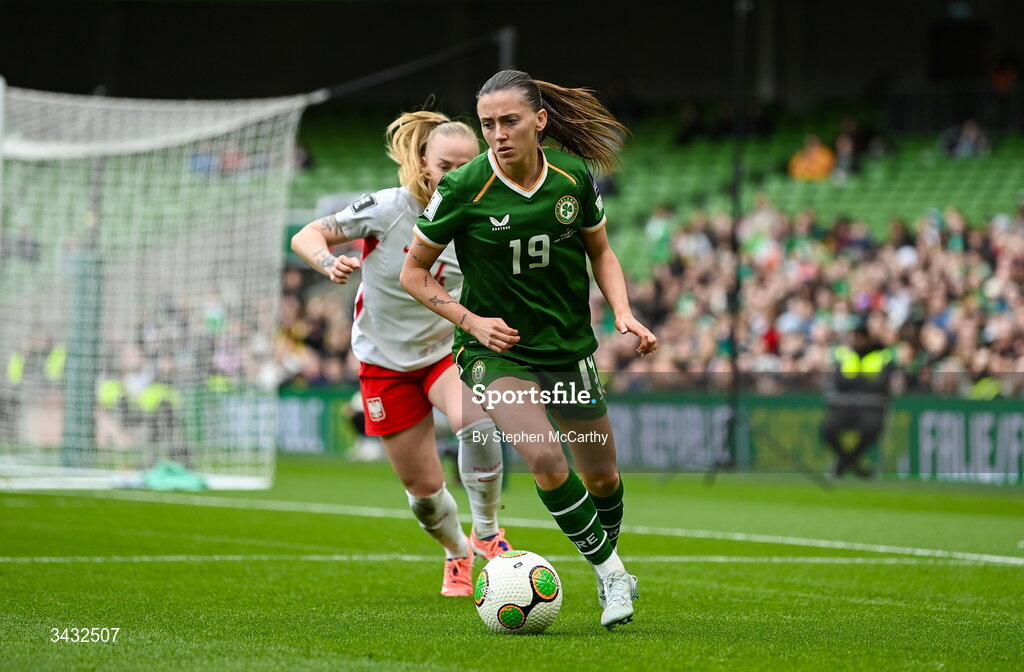 18 April 2026; Abbie Larkin of Republic of Ireland in action against Paulina Dudek of Poland during the 2027 FIFA Women’s World Cup Qualifier match between Republic of Ireland and Poland at the Aviva Stadium in Dublin. Photo by Stephen McCarthy/Sportsfile