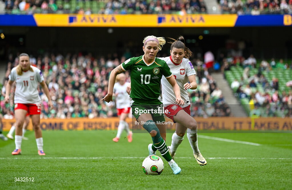 18 April 2026; Denise O’Sullivan of Republic of Ireland in action against Martyna Wiankowska of Poland during the 2027 FIFA Women’s World Cup Qualifier match between Republic of Ireland and Poland at the Aviva Stadium in Dublin. Photo by Stephen McCarthy/Sportsfile