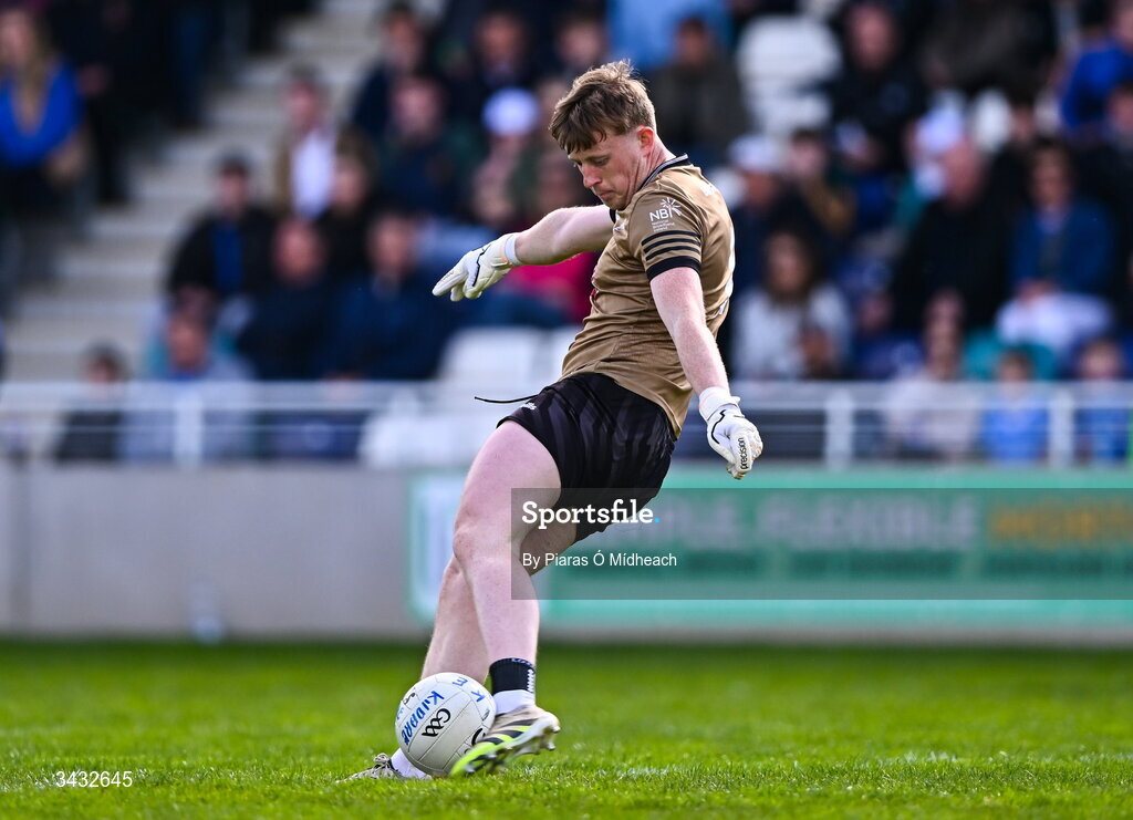 19 April 2026; Kildare goalkeeper Cian Burke takes a kick-out during the Leinster GAA Football Senior Championship quarter-final match between Kildare and Laois at Cedral St Conleths Park in Newbridge, Kildare. Photo by Piaras Ó Mídheach/Sportsfile