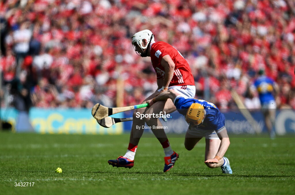 19 April 2026; Tim O'Mahony of Cork in action against Andrew Ormond of Tipperary during the Munster GAA Senior Hurling Championship Round 1 match between Tipperary and Cork at FBD Semple Stadium in Thurles, Tipperary. Photo by Daire Brennan/Sportsfile