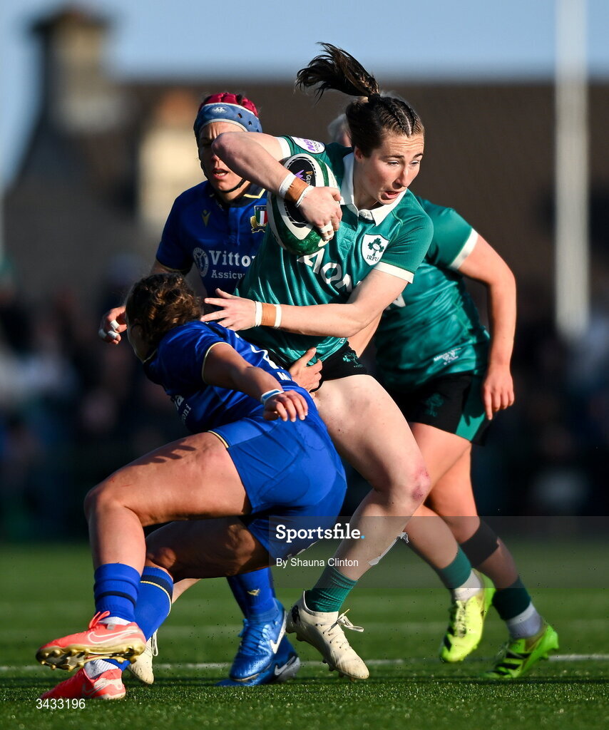 18 April 2026; Eve Higgins of Ireland in action against Sara Mannini of Italy during the Women's Six Nations Rugby Championship match between Ireland and Italy at Dexcom Stadium in Galway. Photo by Shauna Clinton/Sportsfile
