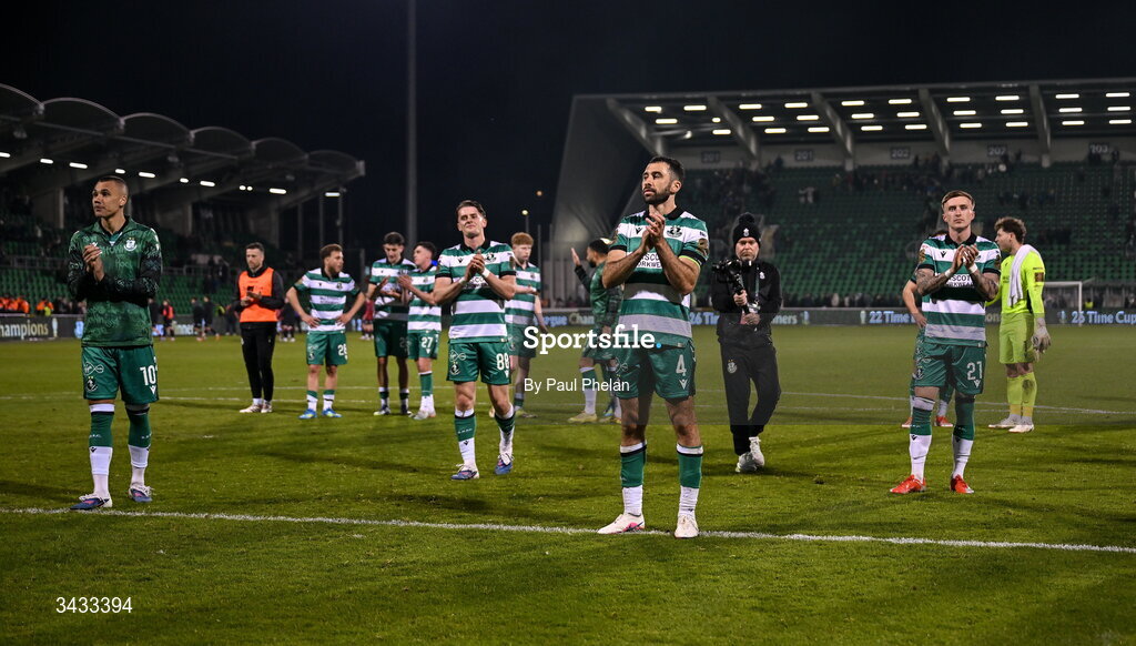 17 April 2026; Shamrock Rovers' players clap the fans after the SSE Airtricity Men's Premier Division match between Shamrock Rovers and Bohemians at Tallaght Stadium in Dublin. Photo by Paul Phelan/Sportsfile