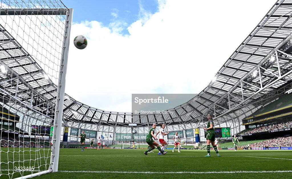 18 April 2026; Ewa Pajor of Poland watches her shot on goal go wide of the post during the 2027 FIFA Women’s World Cup Qualifier match between Republic of Ireland and Poland at the Aviva Stadium in Dublin. Photo by Stephen McCarthy/Sportsfile