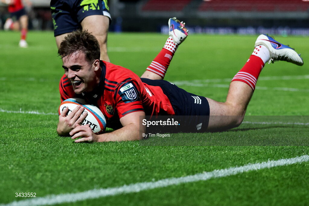 18 April 2026; Alex Kendellen of Munster scores a second-half try during the United Rugby Championship match between Benetton and Munster at Stadio Monigo in Treviso, Italy. Photo by Tim Rogers/Sportsfile