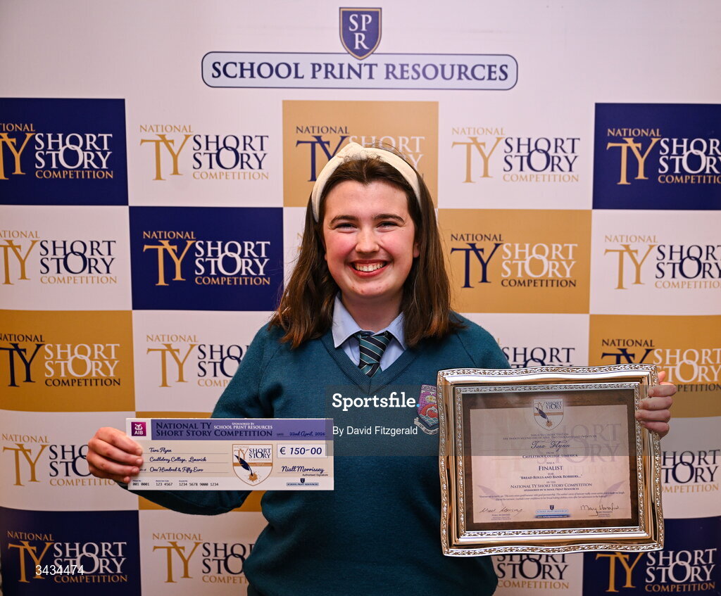 22 April 2026; National TY Short Story Competition finalist Tara Flynn of Castletroy College, Limerick, author of 'Bread Rolls and Bank Robbers', poses with their certificate during the 3rd National TY Short Story Competition award ceremony at Buswells Hotel in Dublin. Photo by David Fitzgerald/Sportsfile