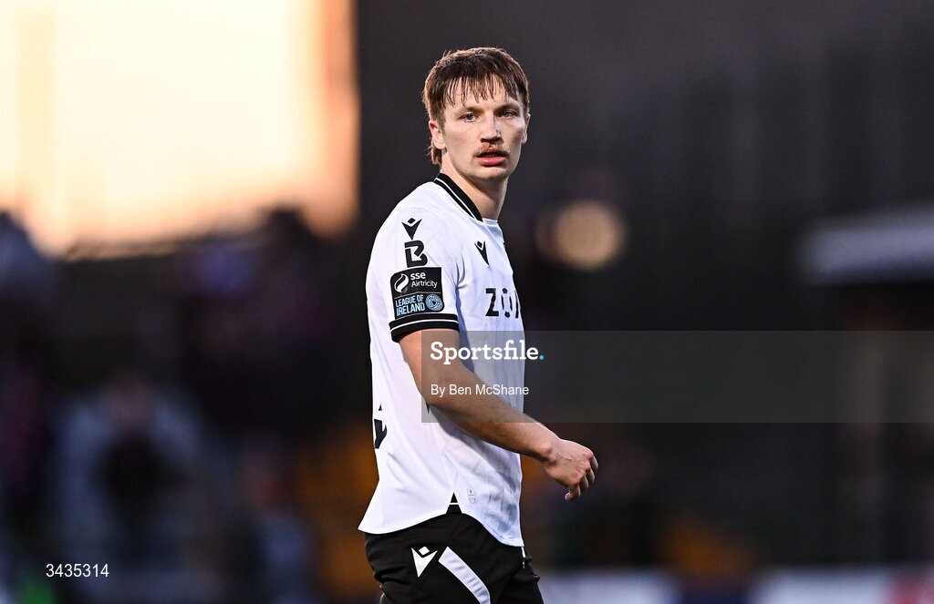 17 April 2026; John Ross Wilson of Dundalk during the SSE Airtricity Men's Premier Division match between Dundalk and Galway United at Oriel Park in Dundalk, Louth. Photo by Ben McShane/Sportsfile