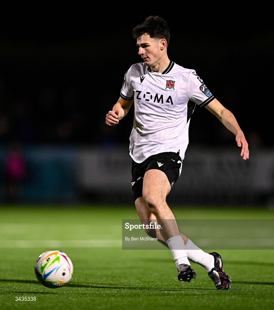 17 April 2026; Shane Tracey of Dundalk during the SSE Airtricity Men's Premier Division match between Dundalk and Galway United at Oriel Park in Dundalk, Louth. Photo by Ben McShane/Sportsfile