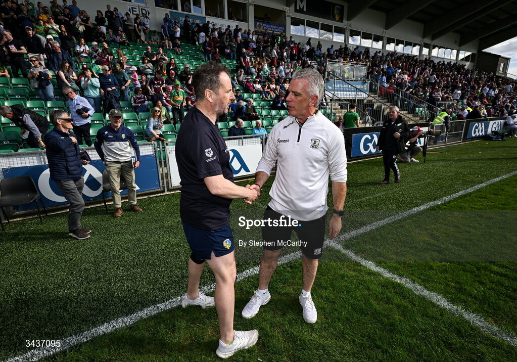 25 April 2026; Galway manager Pádraic Joyce, right, and Leitrim manager Steven Poacher shakes hands after the Connacht GAA Football Senior Championship semi-final match between Leitrim and Galway at Heartland Credit Union Páirc Seán Mac Diarmada in Carrick-on-Shannon, Leitrim. Photo by Stephen McCarthy/Sportsfile