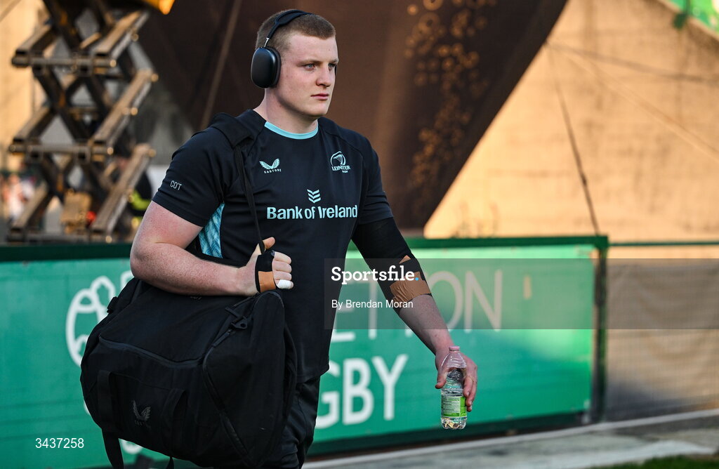 25 April 2026; Conor O'Tighearnaigh of Leinster arrives before the United Rugby Championship match between Benetton and Leinster at Stadio Monigo in Treviso, Italy. Photo by Brendan Moran/Sportsfile