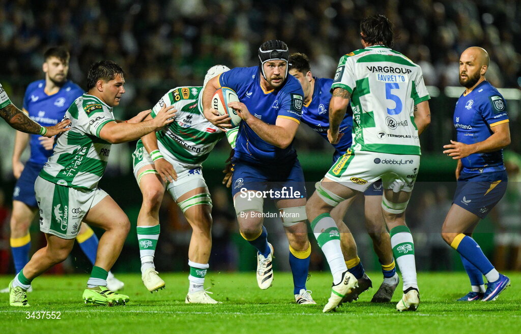25 April 2026; Caelan Doris of Leinster makes a break during the United Rugby Championship match between Benetton and Leinster at Stadio Monigo in Treviso, Italy. Photo by Brendan Moran/Sportsfile