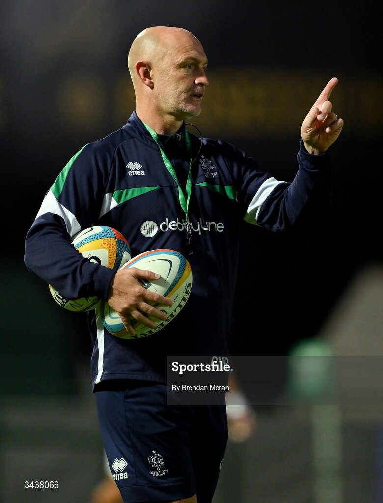 25 April 2026; Benetton head coach Calum MacRae before the United Rugby Championship match between Benetton and Leinster at Stadio Monigo in Treviso, Italy. Photo by Brendan Moran/Sportsfile