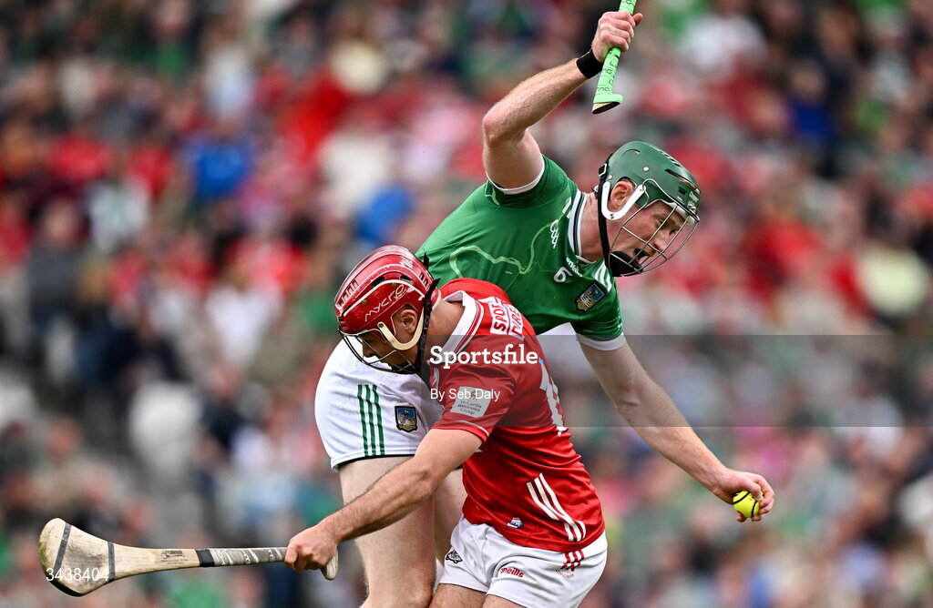 26 April 2026; William O'Donoghue of Limerick in action against William Buckley of Cork during the Munster GAA Senior Hurling Championship Round 2 match between Cork and Limerick at SuperValu Páirc Uí Chaoimh in Cork. Photo by Seb Daly/Sportsfile
