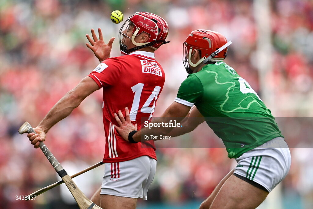 26 April 2026; William Buckley of Cork in action against Barry Nash of Limerick during the Munster GAA Senior Hurling Championship Round 2 match between Cork and Limerick at SuperValu Páirc Uí Chaoimh in Cork. Photo by Tom Beary/Sportsfile