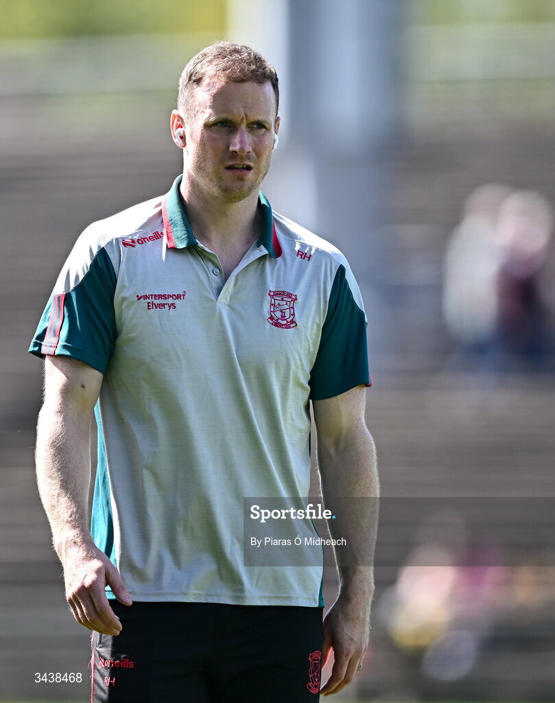 26 April 2026; Mayo goalkeeper Rob Hennelly before the Connacht GAA Football Senior Championship semi-final match between Mayo and Roscommon at Hastings Insurance MacHale Park in Castlebar, Mayo. Photo by Piaras Ó Mídheach/Sportsfile