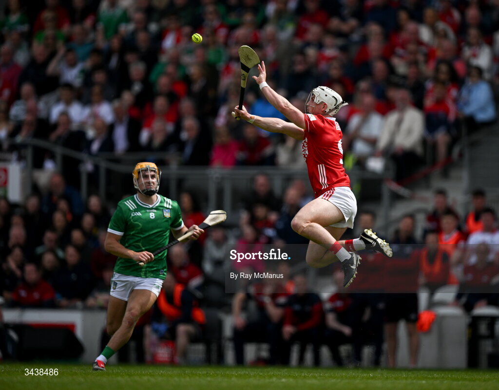 26 April 2026; Tommy O'Connell of Cork wins possession ahead of Adam English of Limerick during the Munster GAA Senior Hurling Championship Round 2 match between Cork and Limerick at SuperValu Páirc Uí Chaoimh in Cork. Photo by Ray McManus/Sportsfile
