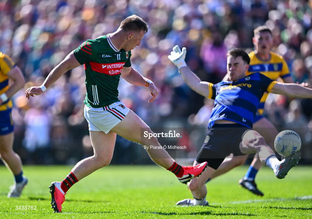 26 April 2026; Ryan O'Donoghue of Mayo shoots to score his side's first goal during the Connacht GAA Football Senior Championship semi-final match between Mayo and Roscommon at Hastings Insurance MacHale Park in Castlebar, Mayo. Photo by Piaras Ó Mídheach/Sportsfile