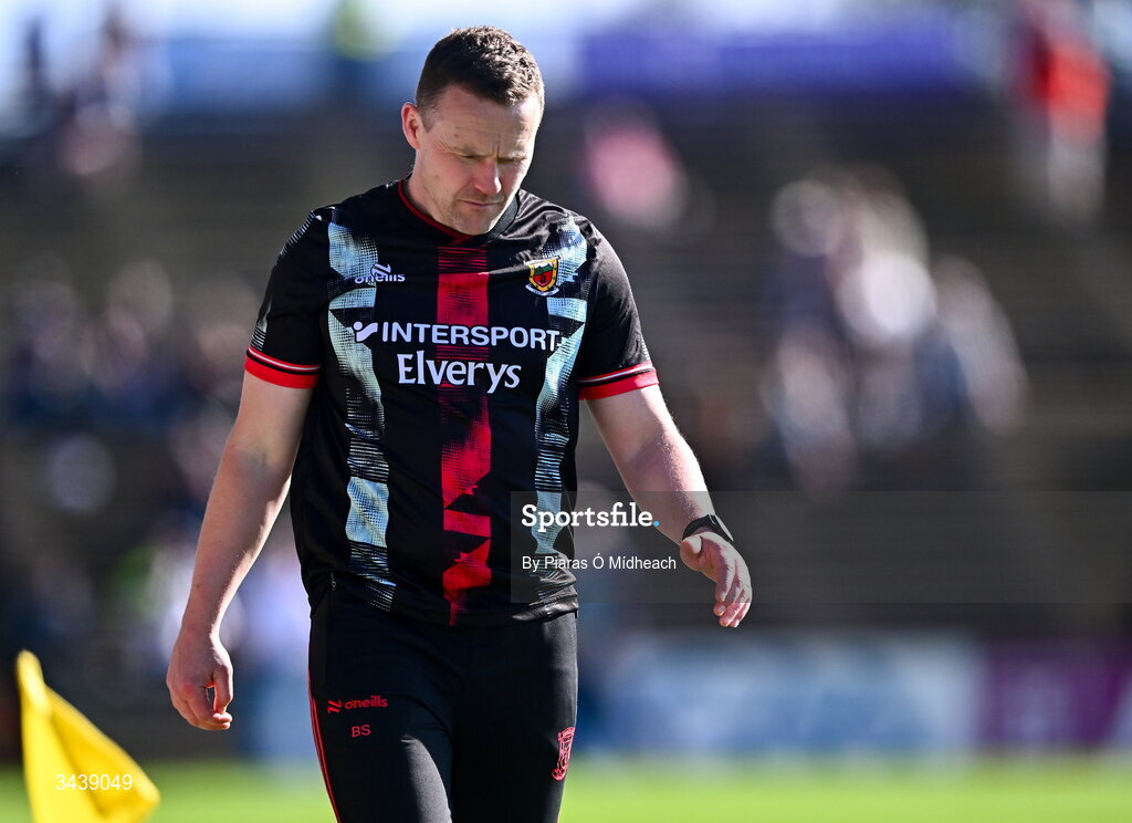 26 April 2026; Mayo manager Andy Moran during the closing moments of the Connacht GAA Football Senior Championship semi-final match between Mayo and Roscommon at Hastings Insurance MacHale Park in Castlebar, Mayo. Photo by Piaras Ó Mídheach/Sportsfile