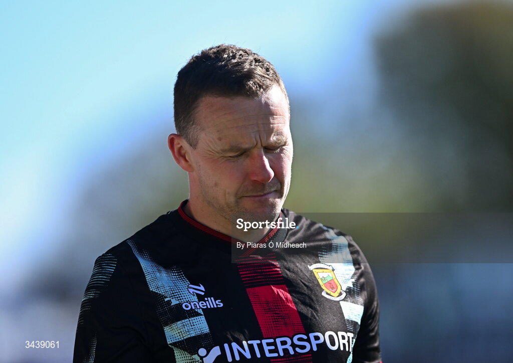 26 April 2026; Mayo manager Andy Moran reacts during the closing stages of the Connacht GAA Football Senior Championship semi-final match between Mayo and Roscommon at Hastings Insurance MacHale Park in Castlebar, Mayo. Photo by Piaras Ó Mídheach/Sportsfile