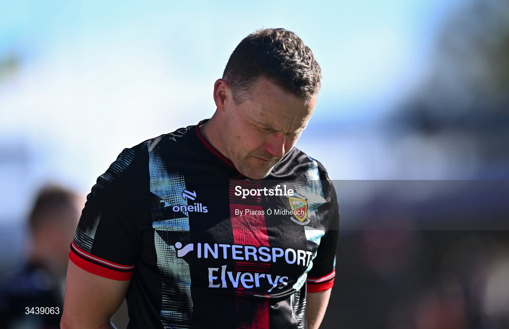 26 April 2026; Mayo manager Andy Moran reacts during the closing stages of the Connacht GAA Football Senior Championship semi-final match between Mayo and Roscommon at Hastings Insurance MacHale Park in Castlebar, Mayo. Photo by Piaras Ó Mídheach/Sportsfile
