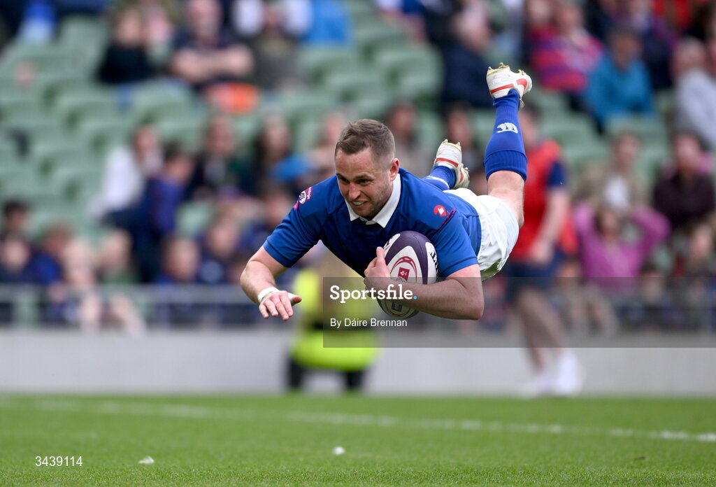 26 April 2026; Conor Dean of St Mary's College RFC scores his side's 5th try during the Energia Men's All-Ireland League Division 1A final match between Clontarf FC and St Mary's College RFC at the Aviva Stadium in Dublin. Photo by Daire Brennan/Sportsfile