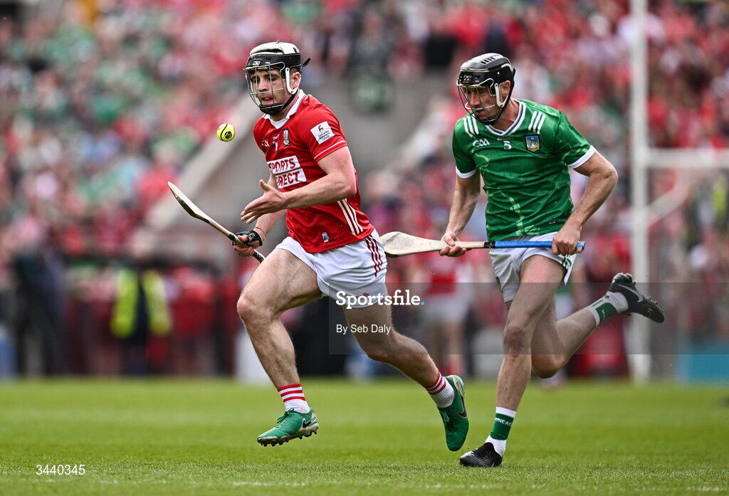 26 April 2026; Barry Walsh of Cork in action against Diarmaid Byrnes of Limerick during the Munster GAA Senior Hurling Championship Round 2 match between Cork and Limerick at SuperValu Páirc Uí Chaoimh in Cork. Photo by Seb Daly/Sportsfile