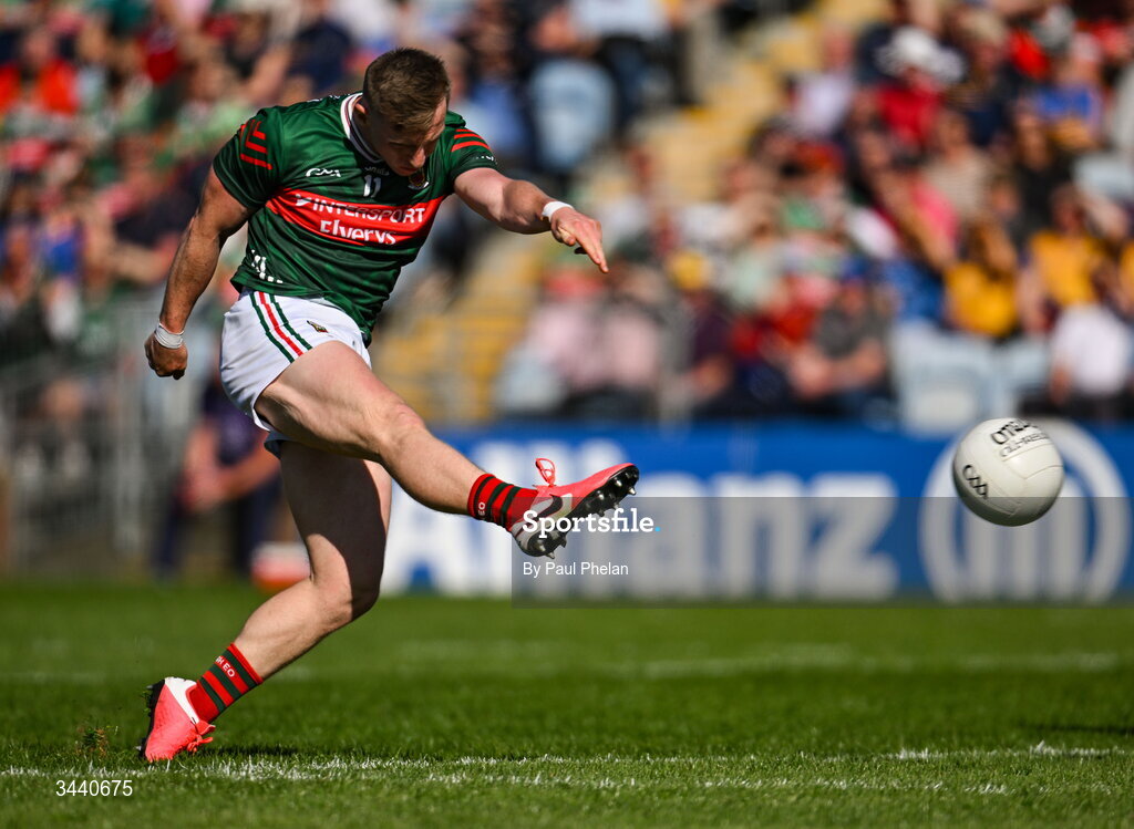 26 April 2026; Ryan O Donoghue of Mayo shoots at goal during the Connacht GAA Football Senior Championship semi-final match between Mayo and Roscommon at Hastings Insurance MacHale Park in Castlebar, Mayo. Photo by Paul Phelan/Sportsfile