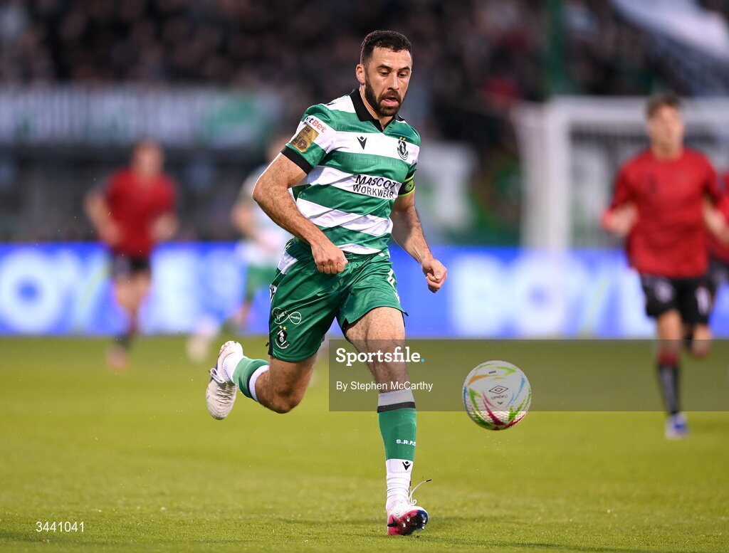 17 April 2026; Roberto Lopes of Shamrock Rovers during the SSE Airtricity Men's Premier Division match between Shamrock Rovers and Bohemians at Tallaght Stadium in Dublin. Photo by Stephen McCarthy/Sportsfile