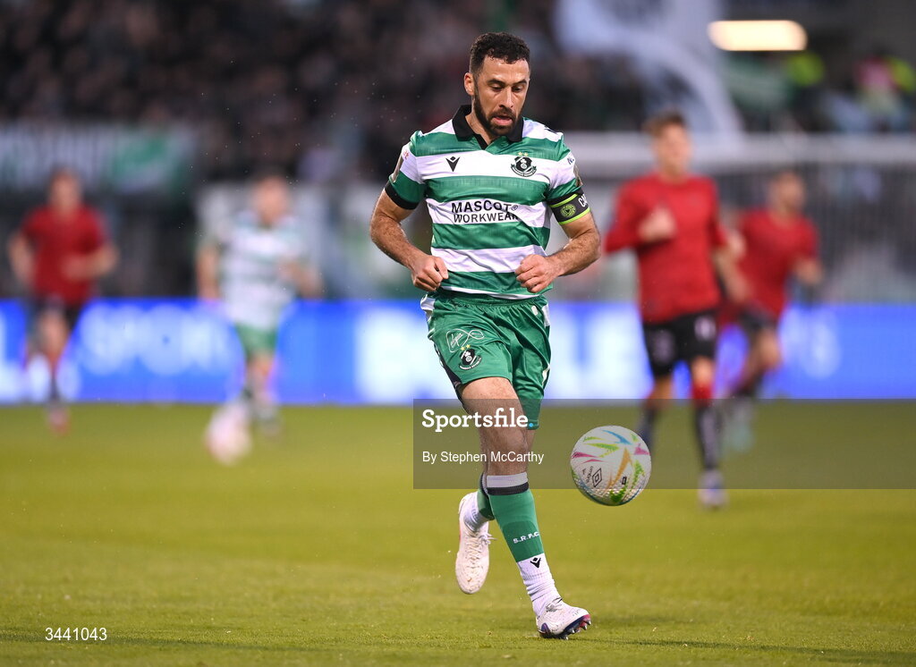 17 April 2026; Roberto Lopes of Shamrock Rovers during the SSE Airtricity Men's Premier Division match between Shamrock Rovers and Bohemians at Tallaght Stadium in Dublin. Photo by Stephen McCarthy/Sportsfile