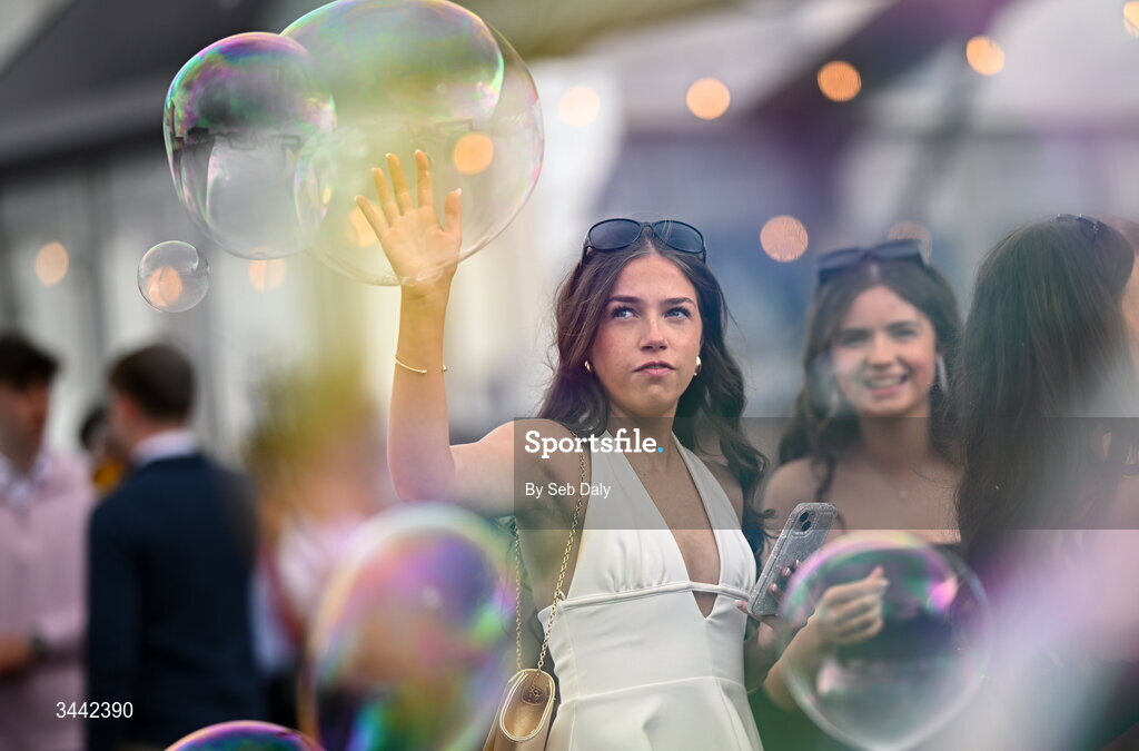 1 May 2026; Racegoers enjoy the bubbles ahead of racing on day four of the Punchestown Festival at Punchestown Racecourse in Kildare. Photo by Seb Daly/Sportsfile