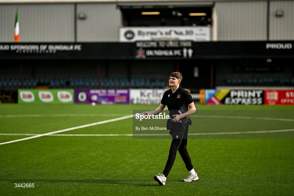 1 May 2026; Vinnie Leonard of Dundalk before the SSE Airtricity Men's Premier Division match between Dundalk and Shelbourne at Oriel Park in Dundalk, Louth. Photo by Ben McShane/Sportsfile