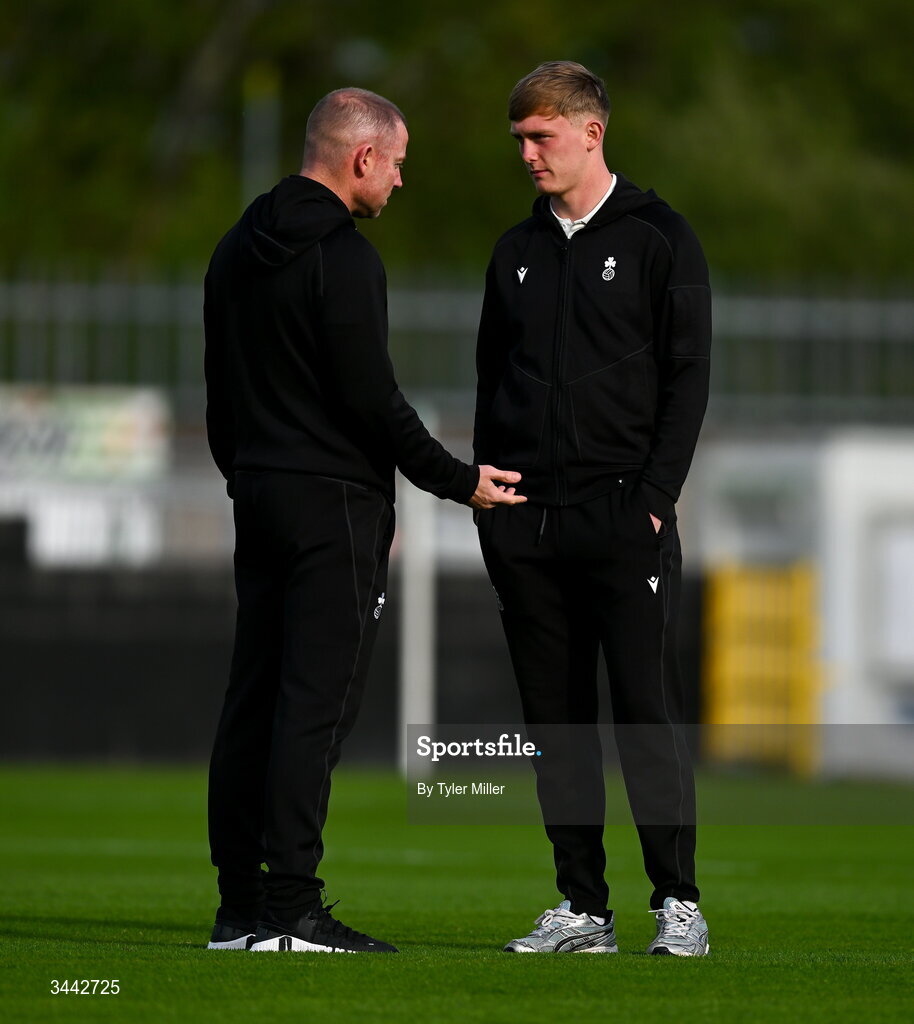 1 May 2026; Michael Noonan of Shamrock Rovers speaks with Shamrock Rovers assistant coach Glenn Cronin before the SSE Airtricity Men's Premier Division match between Shamrock Rovers and Waterford at Tallaght Stadium in Dublin. Photo by Tyler Miller/Sportsfile