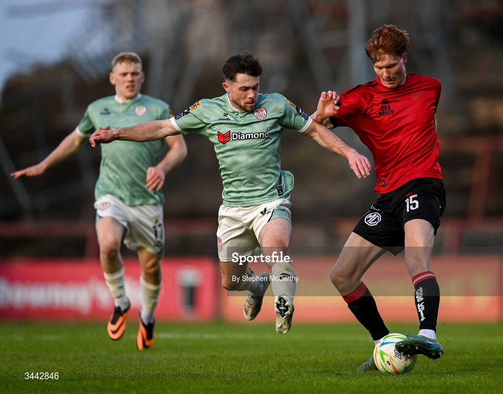 1 May 2026; Senan Mullen of Bohemians in action against Adam O'Reilly of Derry City during the SSE Airtricity Men's Premier Division match between Bohemians and Derry City at Dalymount Park in Dublin. Photo by Stephen McCarthy/Sportsfile