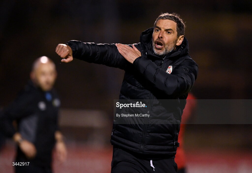 1 May 2026; Derry City manager Tiernan Lynch during the SSE Airtricity Men's Premier Division match between Bohemians and Derry City at Dalymount Park in Dublin. Photo by Stephen McCarthy/Sportsfile