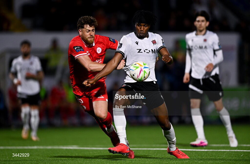 1 May 2026; Gbemi Arubi of Dundalk in action against Sam Bone of Shelbourne during the SSE Airtricity Men's Premier Division match between Dundalk and Shelbourne at Oriel Park in Dundalk, Louth. Photo by Ben McShane/Sportsfile