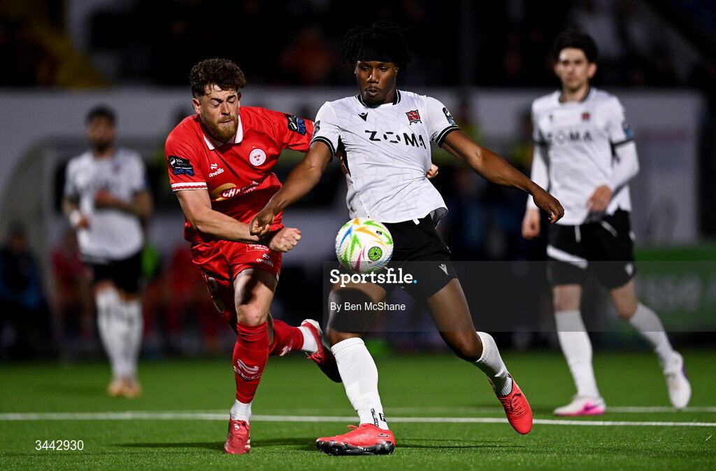 1 May 2026; Gbemi Arubi of Dundalk in action against Sam Bone of Shelbourne during the SSE Airtricity Men's Premier Division match between Dundalk and Shelbourne at Oriel Park in Dundalk, Louth. Photo by Ben McShane/Sportsfile