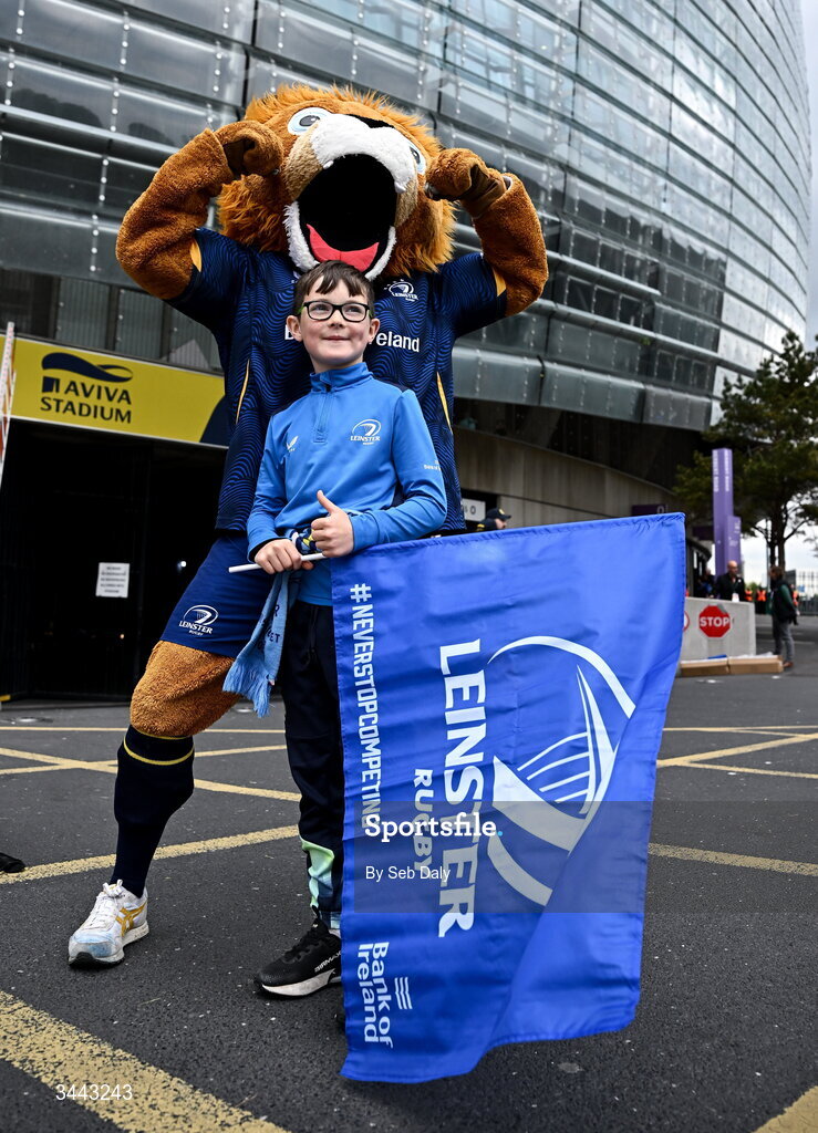 2 May 2026; Leinster mascot Leo the Lion with a young Leinster supporter before the Investec Champions Cup semi-final match between Leinster and RC Toulon at the Aviva Stadium in Dublin. Photo by Seb Daly/Sportsfile